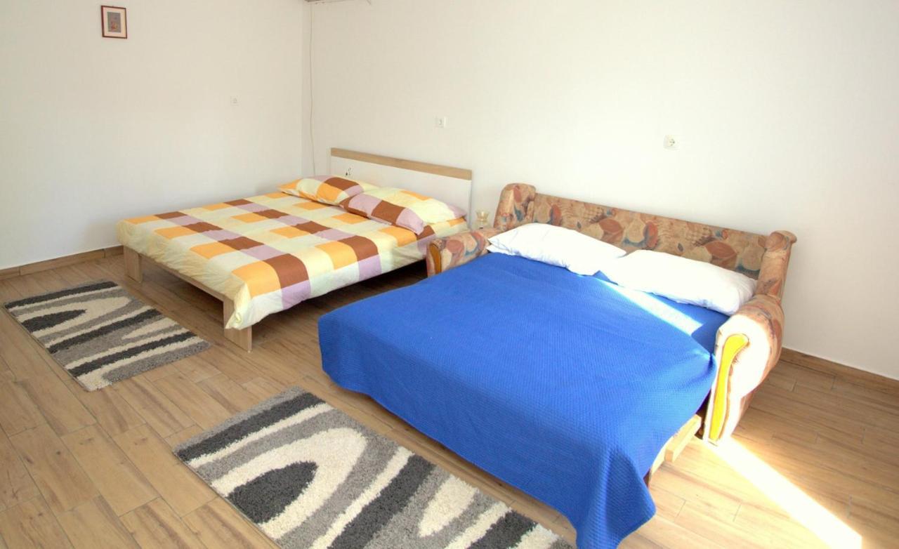 Apartmani Loli Ugljan Exterior foto